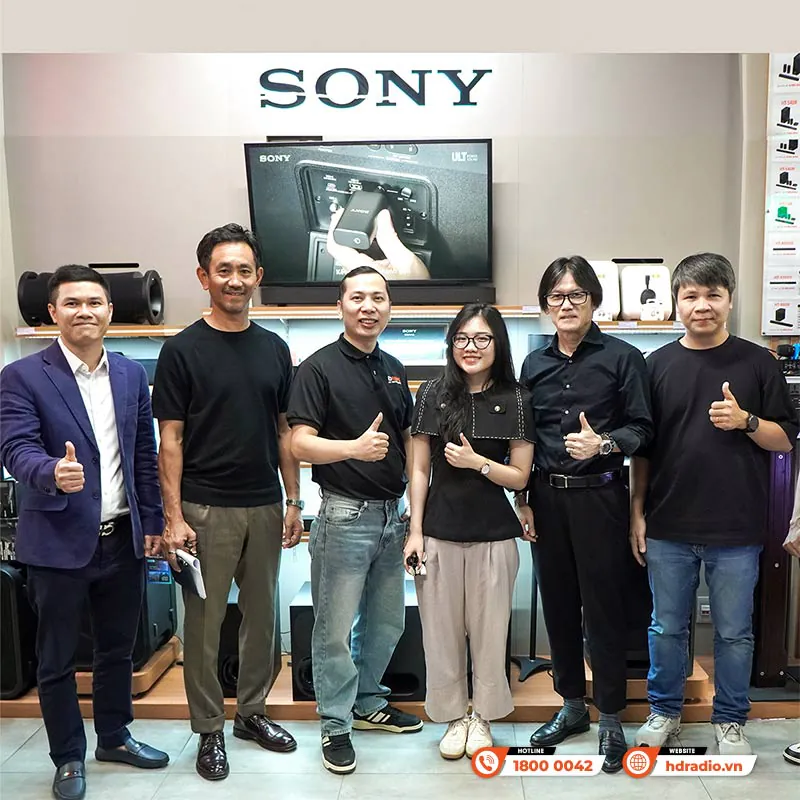 Đại diện Sony đến thăm và làm việc tại showroom HDRadio 166 Phố Vọng