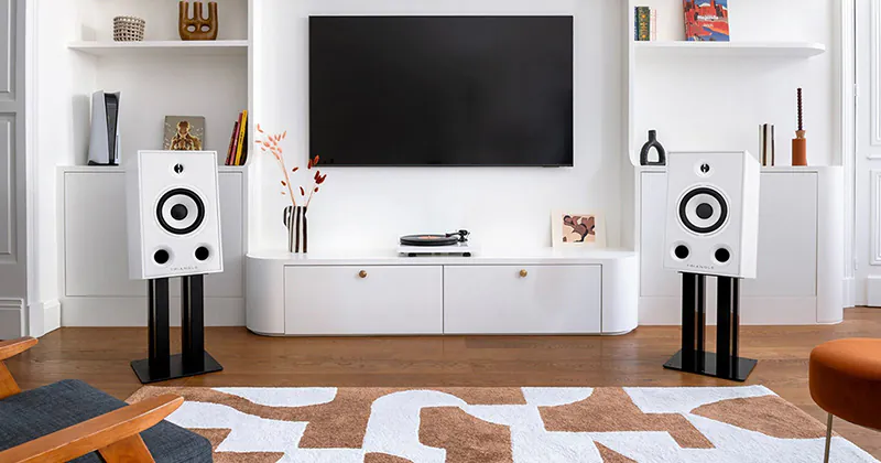 Hãng loa Pháp Triangle trình làng mẫu loa bookshelf Borea BR05 với diện mạo hoài cổ và chất âm đầy uy lực