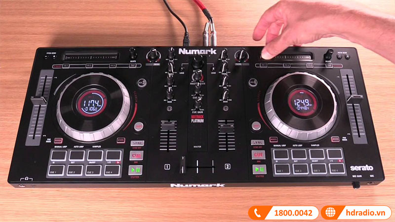 Bàn DJ Numark Mixtrack Platinum Chính Hãng | Giá Cực Tốt