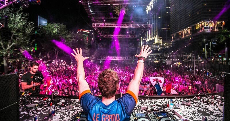 DJ là nghề gì? Tìm hiểu về nghề DJ hái ra tiền